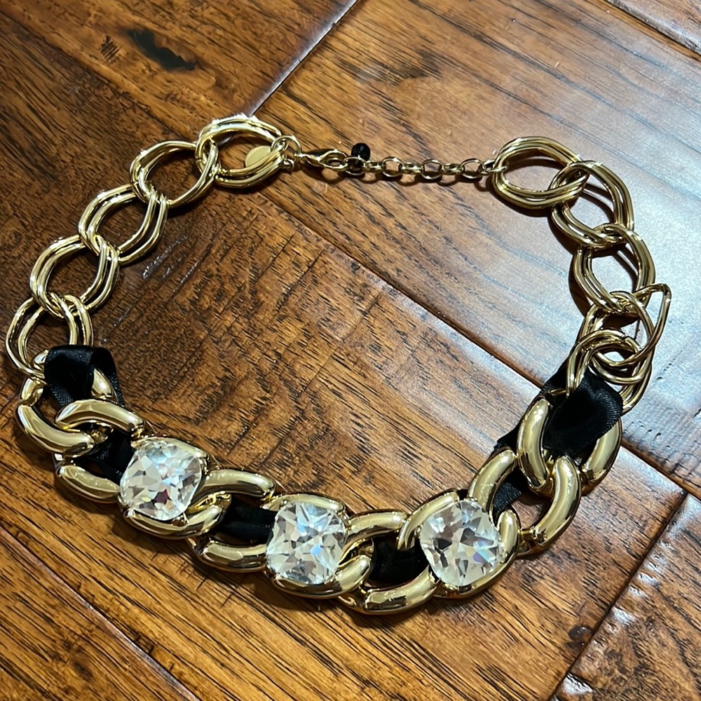 Statement WHBM choker